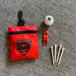 DC United Red Golf Accessory Kit